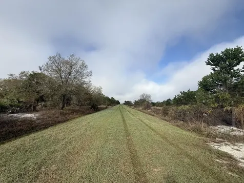 17231 NW 268th Street Okeechobee FL 34972