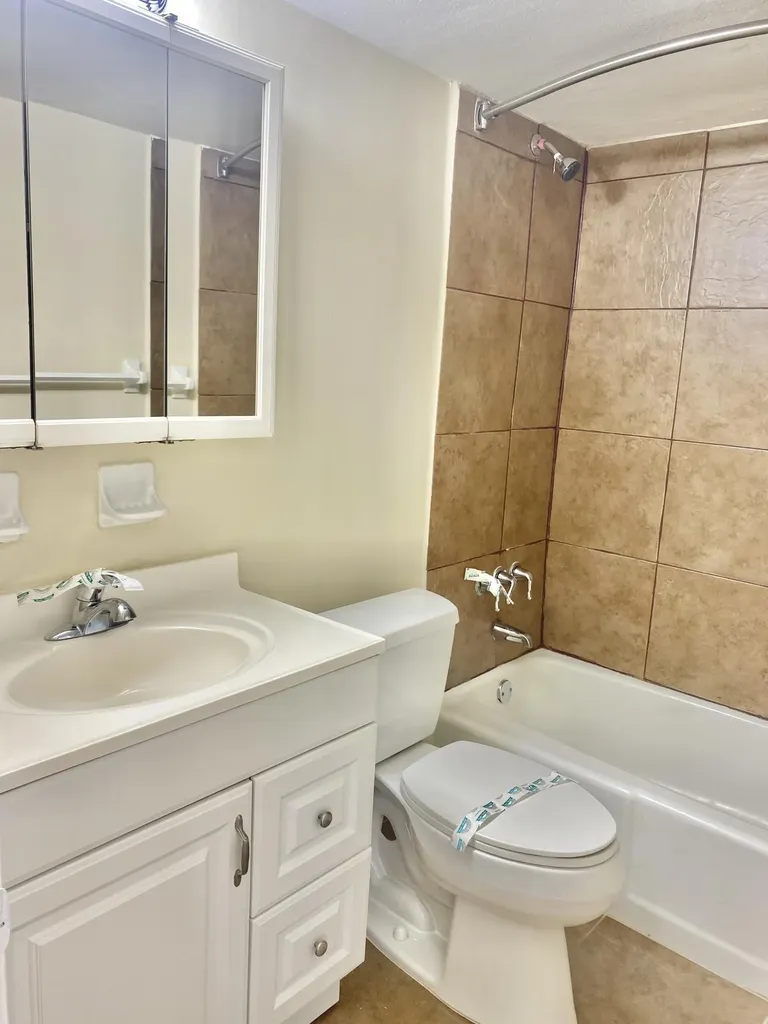 2303 S Federal Highway Boynton Beach FL 33435