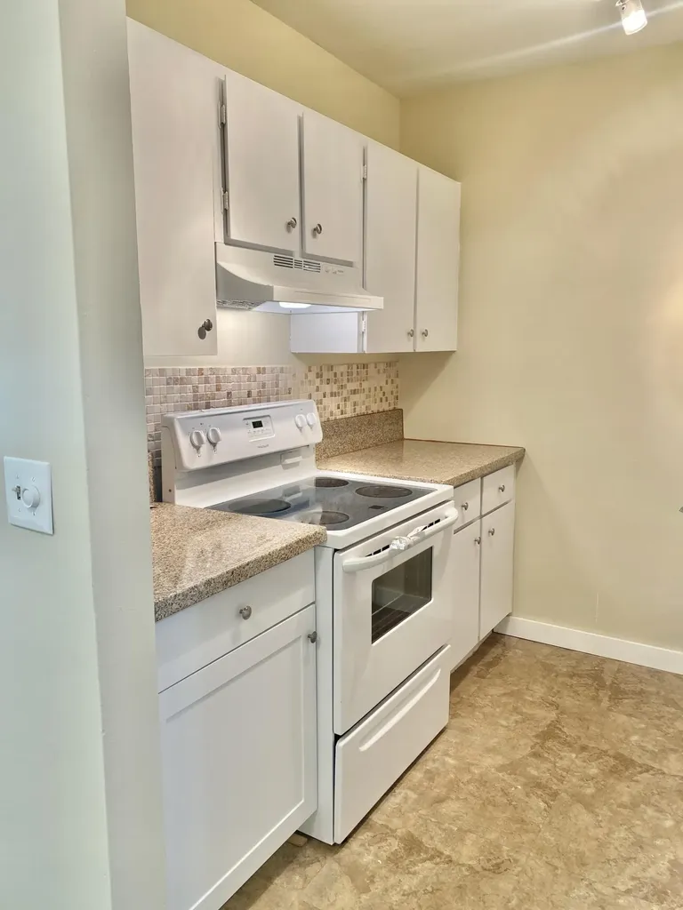 2303 S Federal Highway Boynton Beach FL 33435