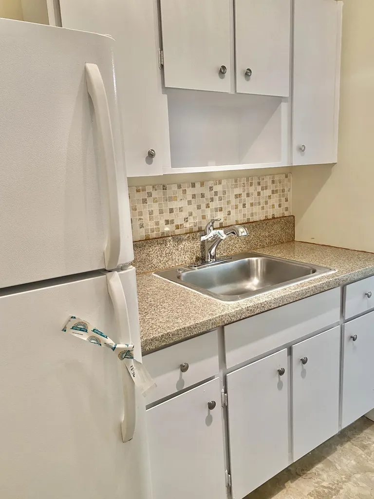 2303 S Federal Highway Boynton Beach FL 33435