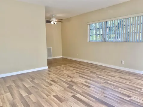 2303 S Federal Highway Boynton Beach FL 33435