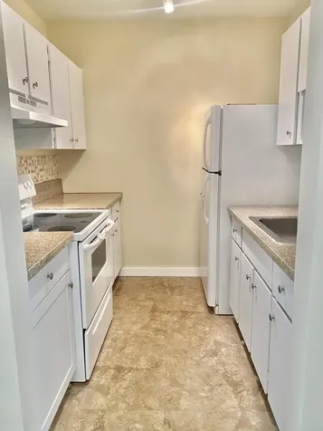 2303 S Federal Highway Boynton Beach FL 33435