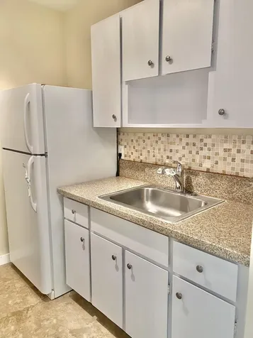 2303 S Federal Highway Boynton Beach FL 33435