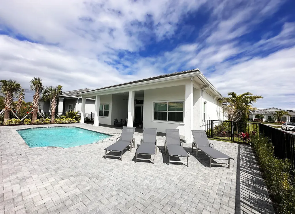 10027 Timber Creek Way Palm Beach Gardens FL 33412