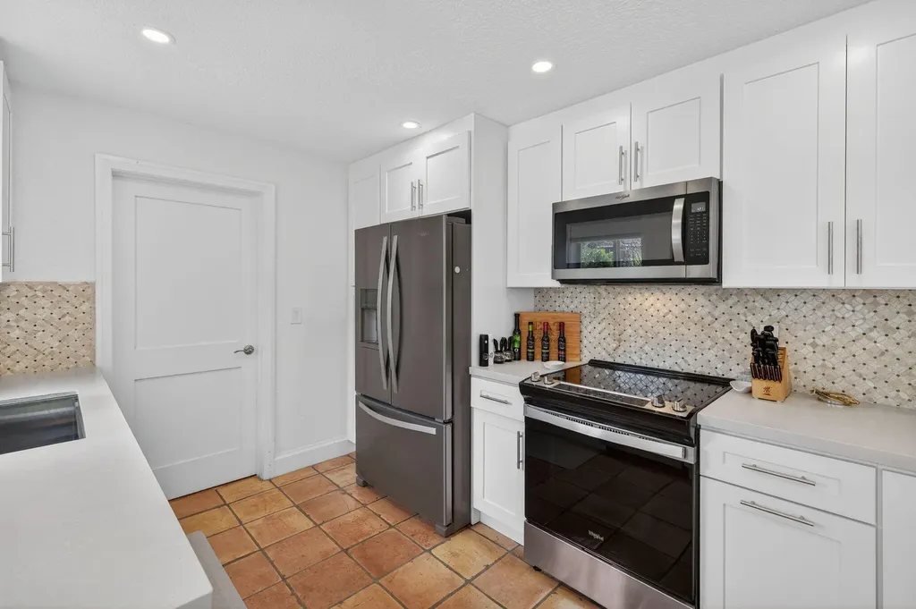3030 SW 23rd Street Fort Lauderdale FL 33312