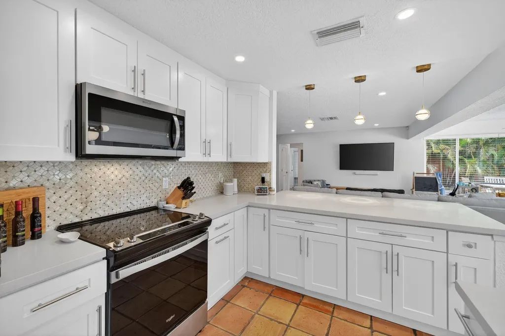 3030 SW 23rd Street Fort Lauderdale FL 33312