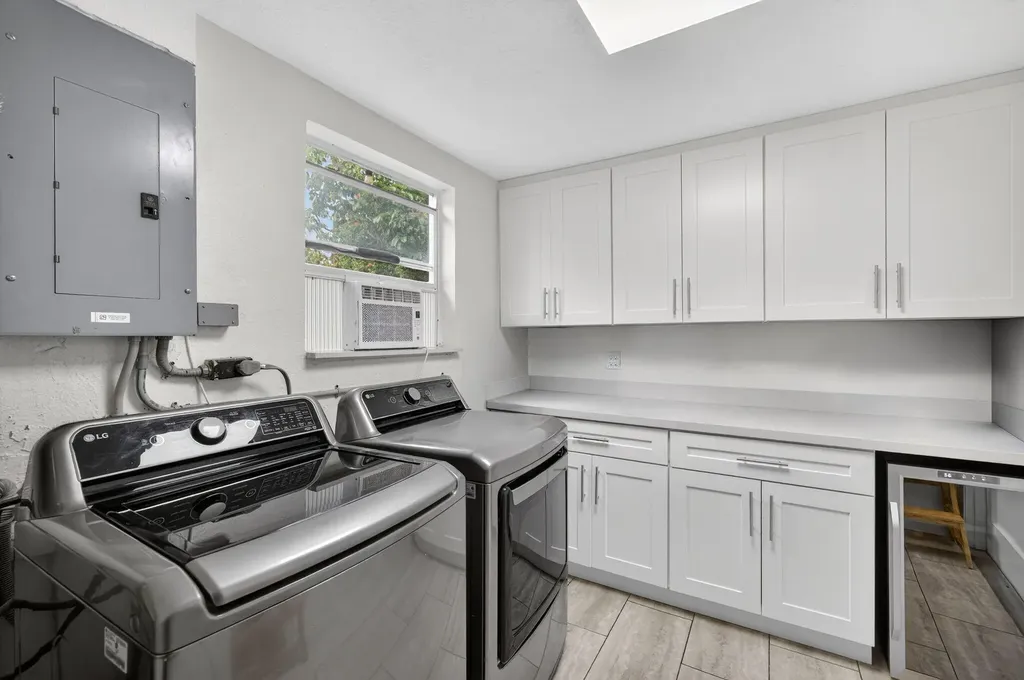 3030 SW 23rd Street Fort Lauderdale FL 33312