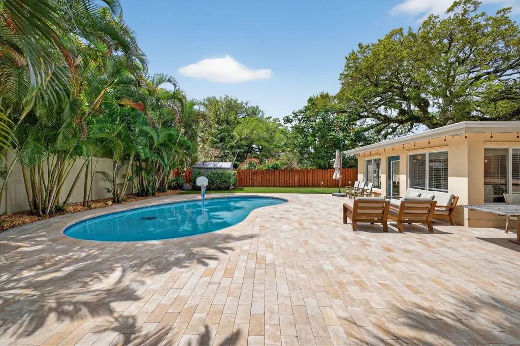 3030 SW 23rd Street Fort Lauderdale FL 33312