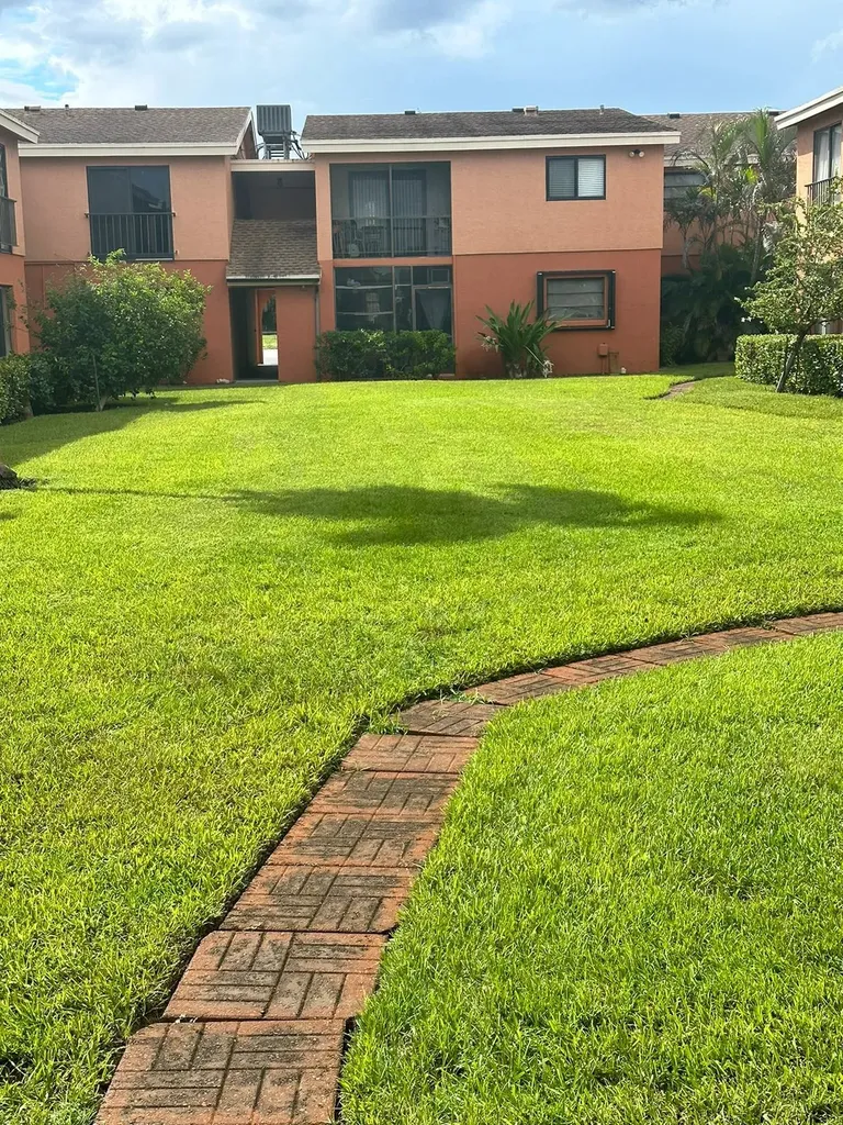 50 SE 12th Street Boca Raton FL 33432