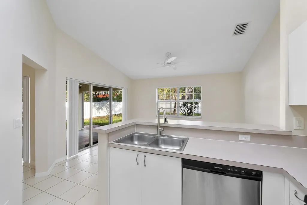8375 NW 46th Drive Coral Springs FL 33067