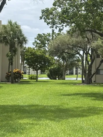 5190 Las Verdes Circle Delray Beach FL 33484