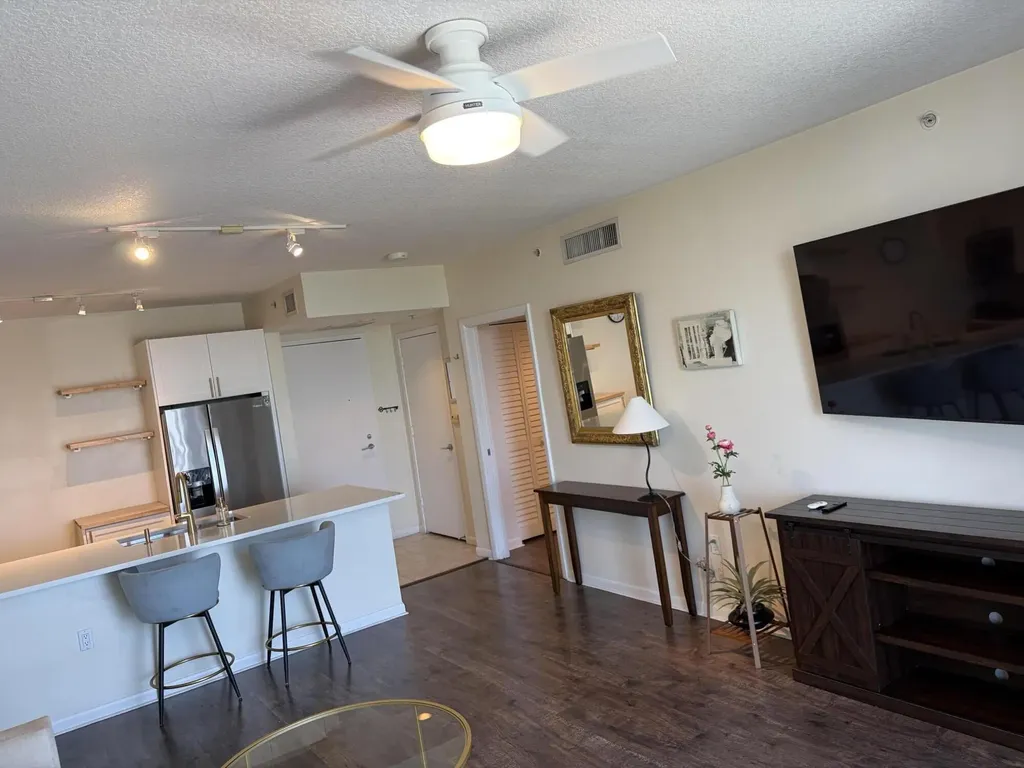 1551 N Flagler Drive West Palm Beach FL 33401