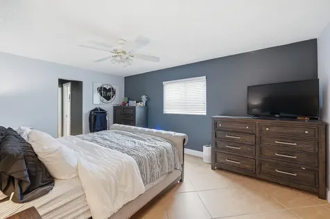 2301 NW 37th Avenue Lauderdale Lakes FL 33311