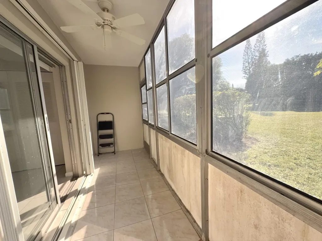 166 Sussex I West Palm Beach FL 33417