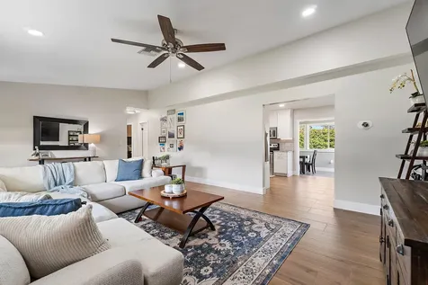 8913 SE Sandridge Avenue Hobe Sound FL 33455