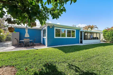 8913 SE Sandridge Avenue Hobe Sound FL 33455