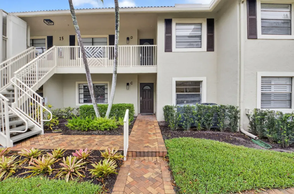 15 Stratford Drive Boynton Beach FL 33436