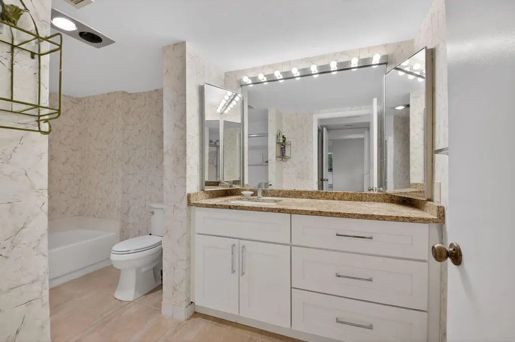 15 Stratford Drive Boynton Beach FL 33436