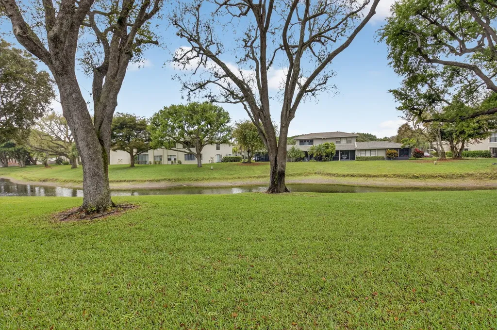 15 Stratford Drive Boynton Beach FL 33436
