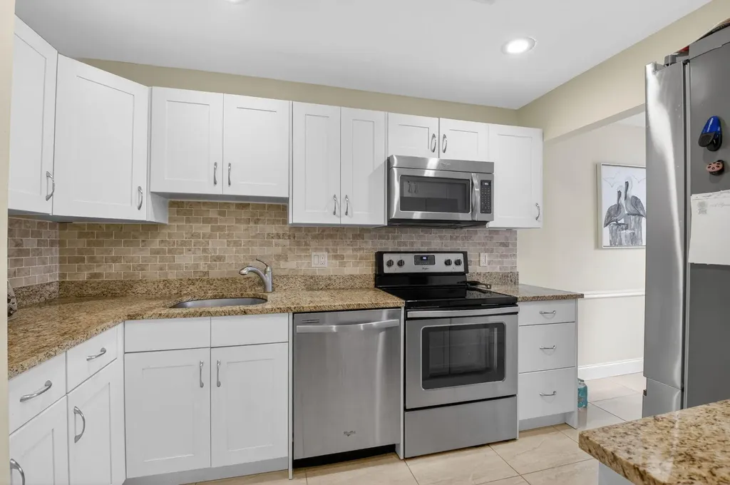 15 Stratford Drive Boynton Beach FL 33436