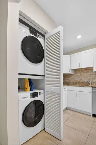 15 Stratford Drive Boynton Beach FL 33436