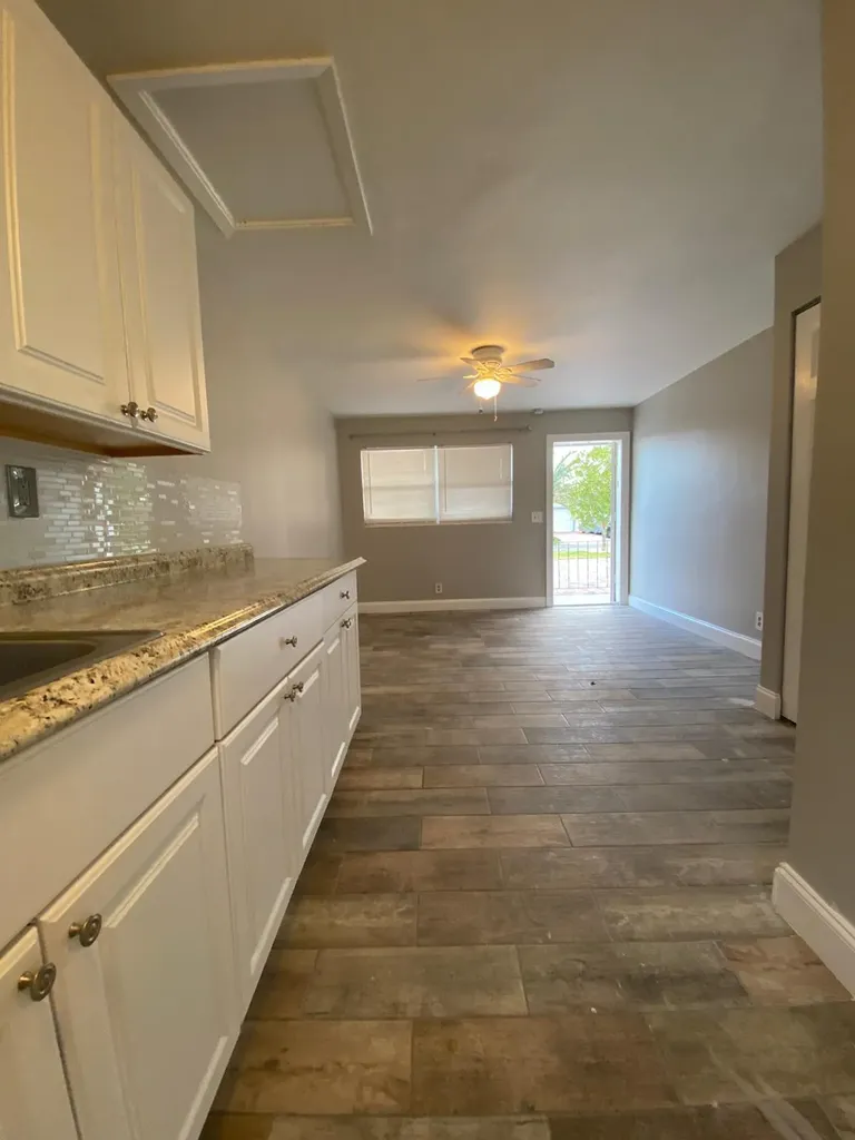 189 SE 27th Place Boynton Beach FL 33435