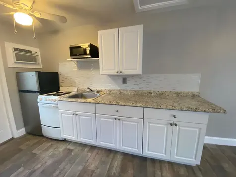 189 SE 27th Place Boynton Beach FL 33435