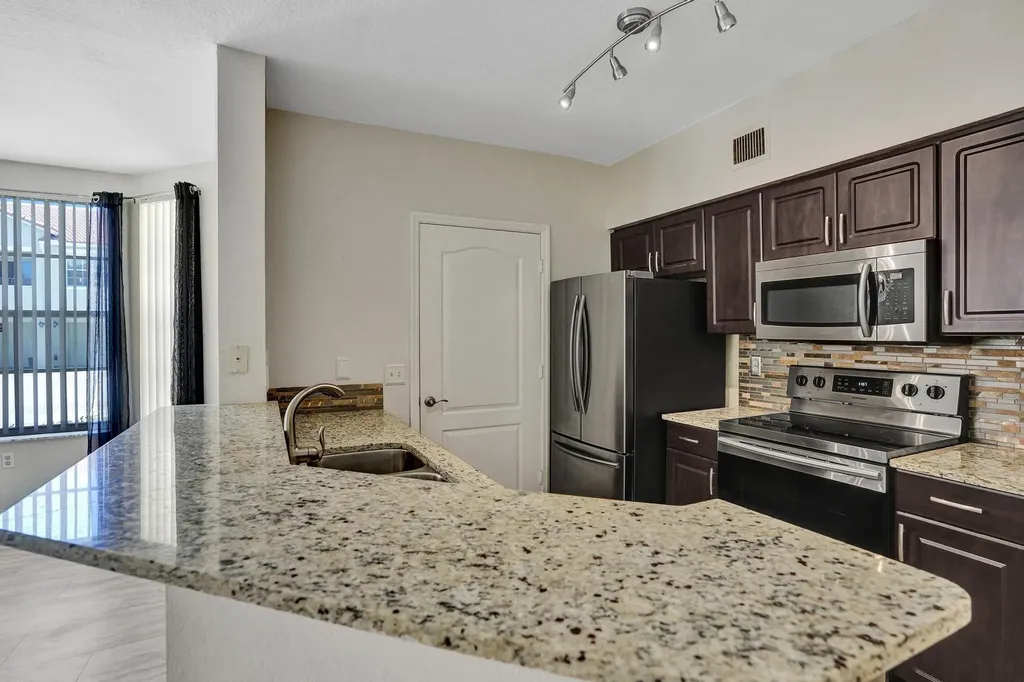 708 Belmont Place Boynton Beach FL 33436