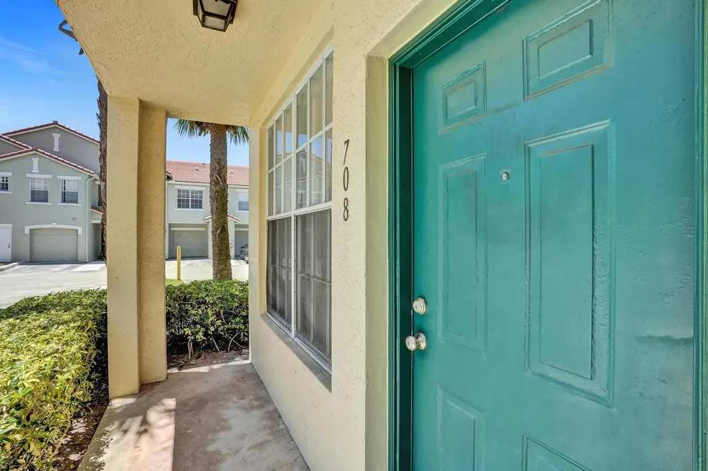 708 Belmont Place Boynton Beach FL 33436