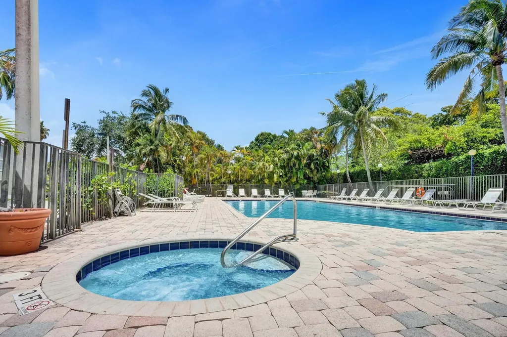 708 Belmont Place Boynton Beach FL 33436