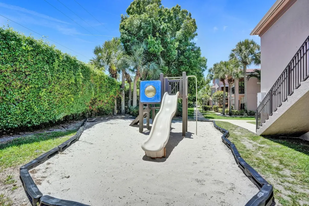 708 Belmont Place Boynton Beach FL 33436