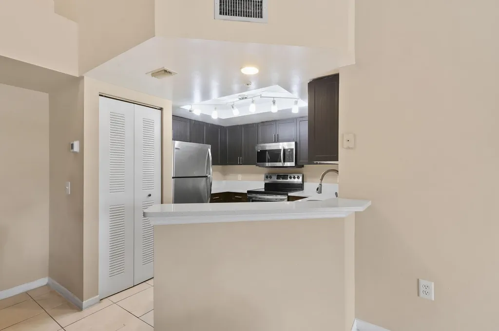 4159 N Haverhill Road West Palm Beach FL 33417