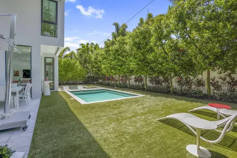 234 NE 4th Street Boca Raton FL 33432