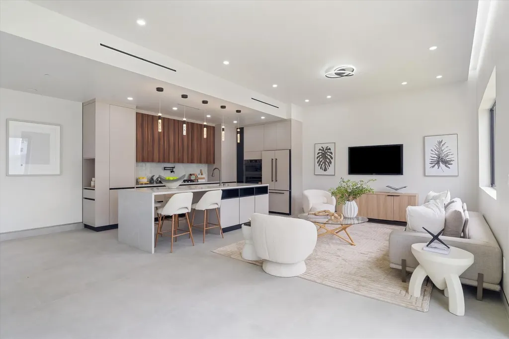 843 SW 14th Court Fort Lauderdale FL 33315