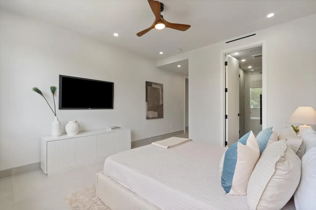 843 SW 14th Court Fort Lauderdale FL 33315