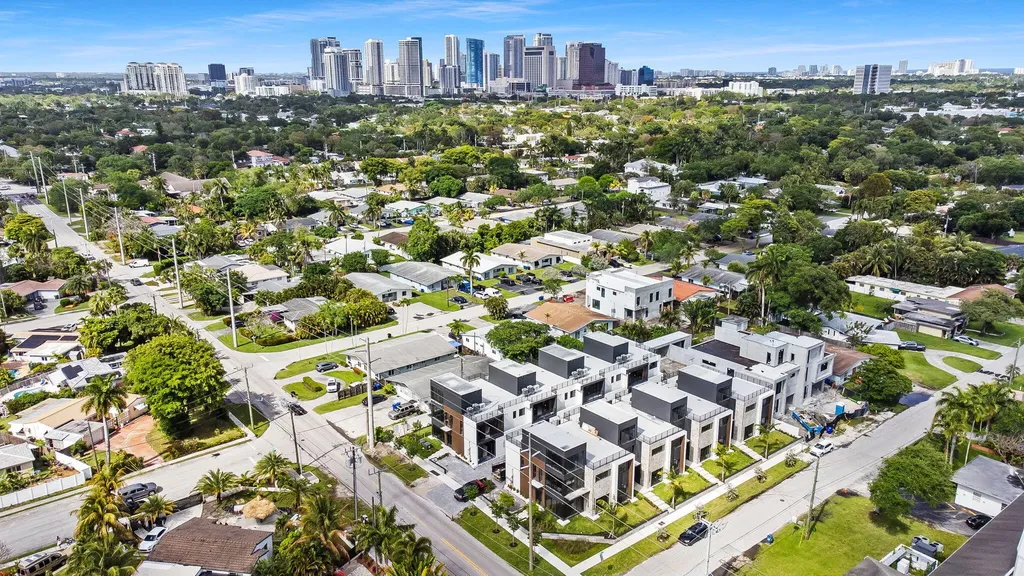 843 SW 14th Court Fort Lauderdale FL 33315