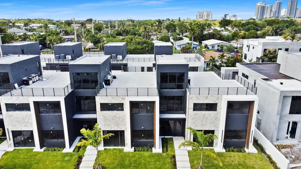 843 SW 14th Court Fort Lauderdale FL 33315