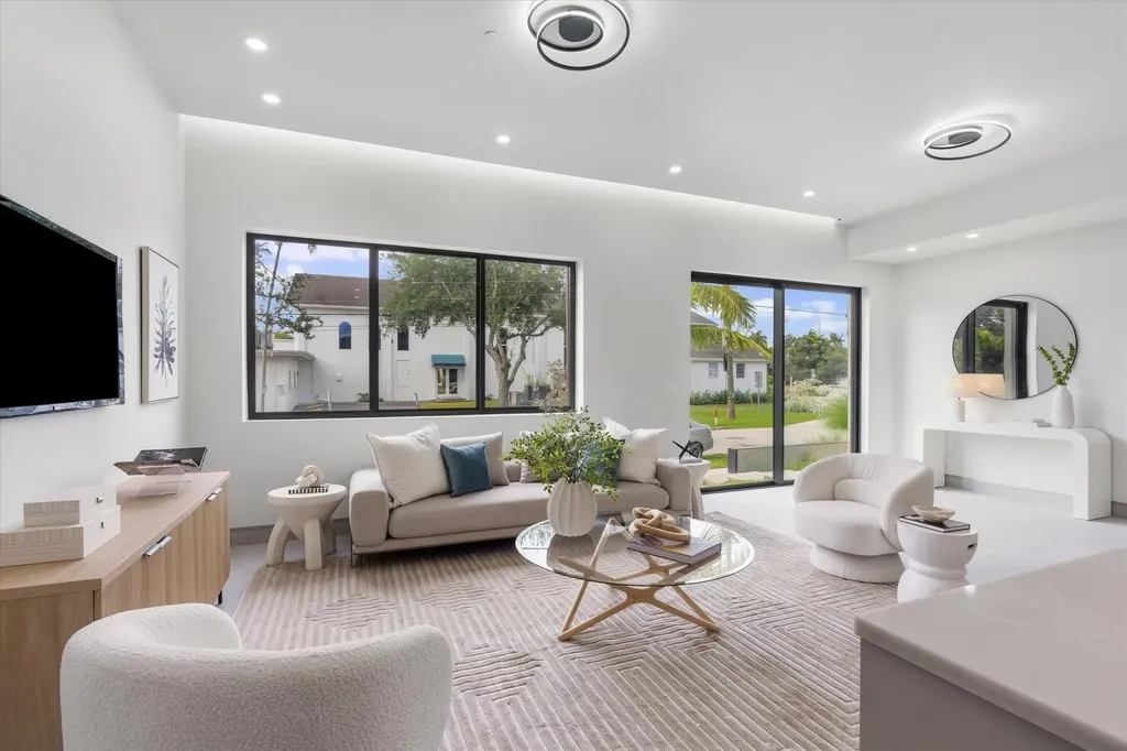 843 SW 14th Court Fort Lauderdale FL 33315