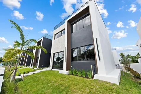 843 SW 14th Court Fort Lauderdale FL 33315
