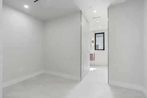 843 SW 14th Court Fort Lauderdale FL 33315