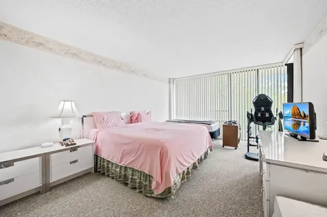 799 Jeffery Street Boca Raton FL 33487