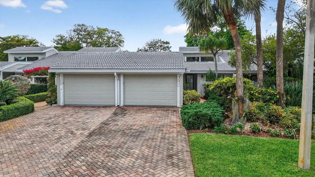 30 Eastgate Drive Boynton Beach FL 33436
