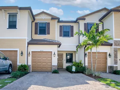 4733 Santa Cruz Way Davie FL 33314