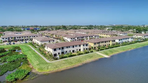 4733 Santa Cruz Way Davie FL 33314
