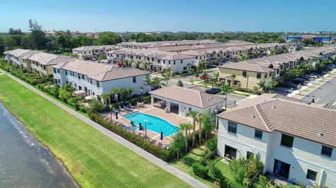 4733 Santa Cruz Way Davie FL 33314