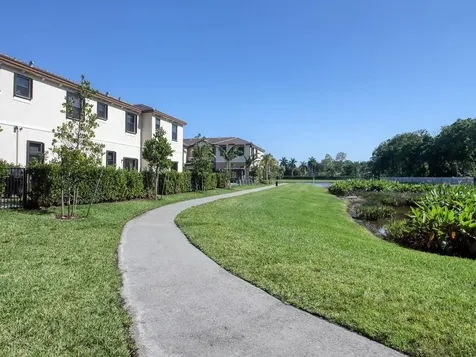 4733 Santa Cruz Way Davie FL 33314
