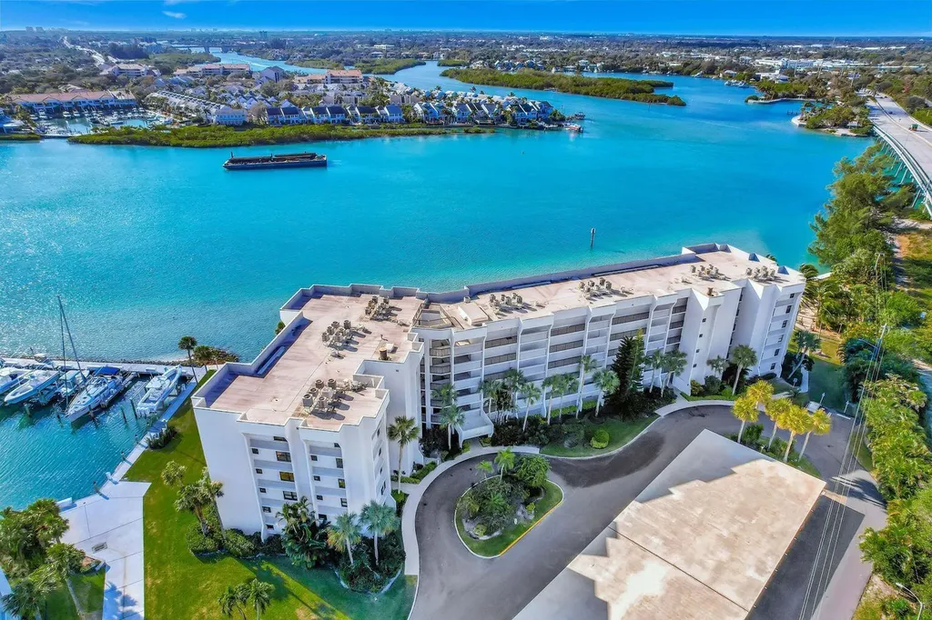 1542 Jupiter Cove Drive Jupiter FL 33469