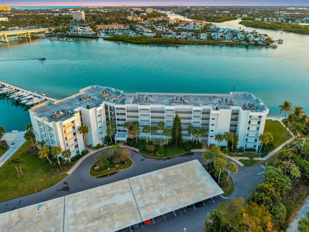 1542 Jupiter Cove Drive Jupiter FL 33469