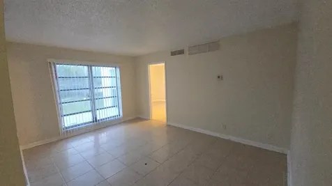4403 Treehouse Lane Tamarac FL 33319
