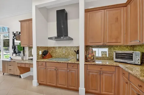 6887 Houlton Circle Lake Worth FL 33467